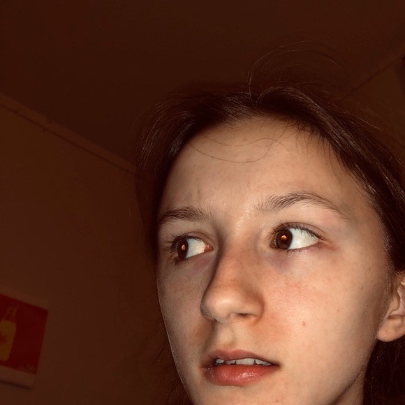 Meet your Posher, Elyese - Picture 1 of 1